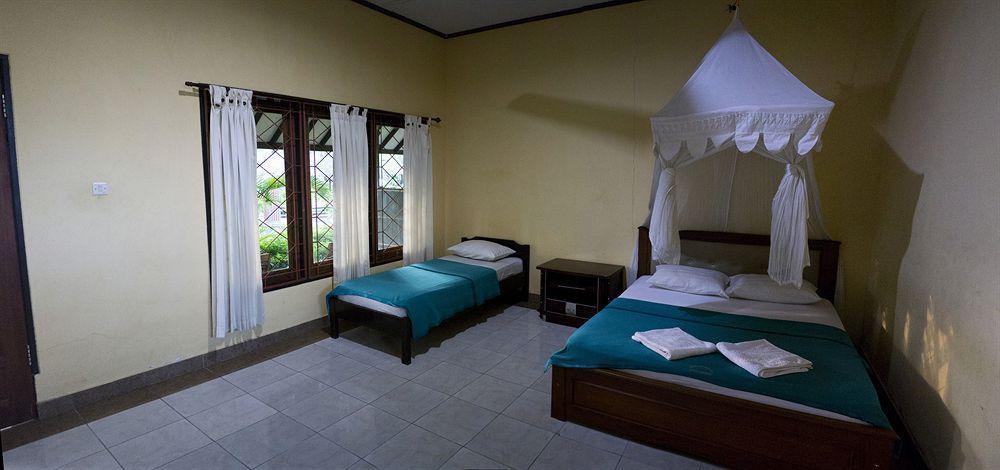 Segara Anak Bungalow & Restaurant Kuta  Exterior photo