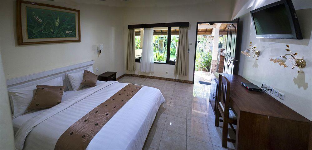 Segara Anak Bungalow & Restaurant Kuta  Exterior photo