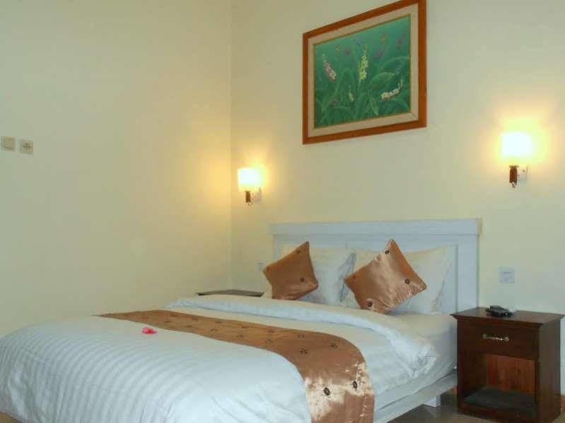 Segara Anak Bungalow & Restaurant Kuta  Exterior photo