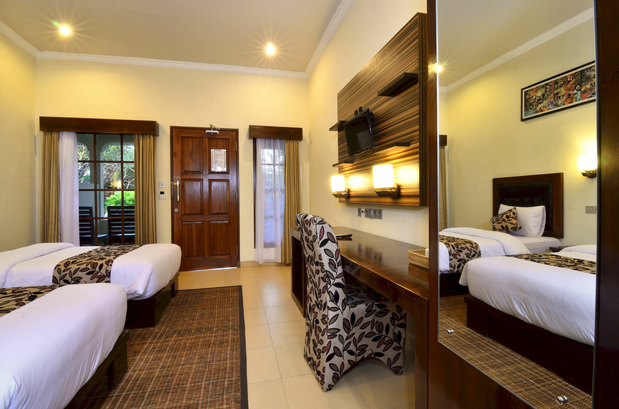 Segara Anak Bungalow & Restaurant Kuta  Exterior photo