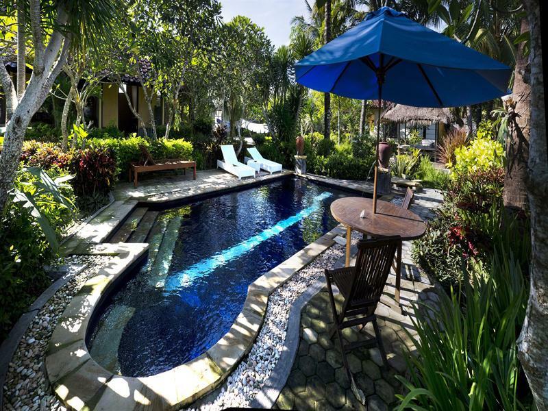Segara Anak Bungalow & Restaurant Kuta  Exterior photo