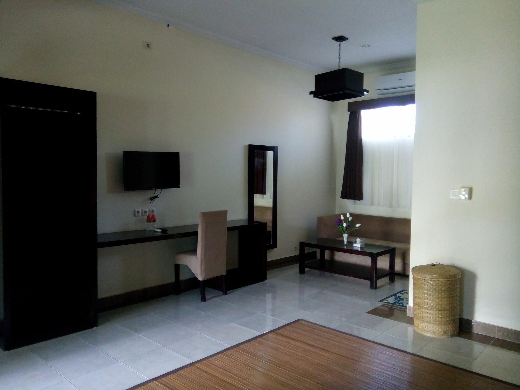 Segara Anak Bungalow & Restaurant Kuta  Exterior photo