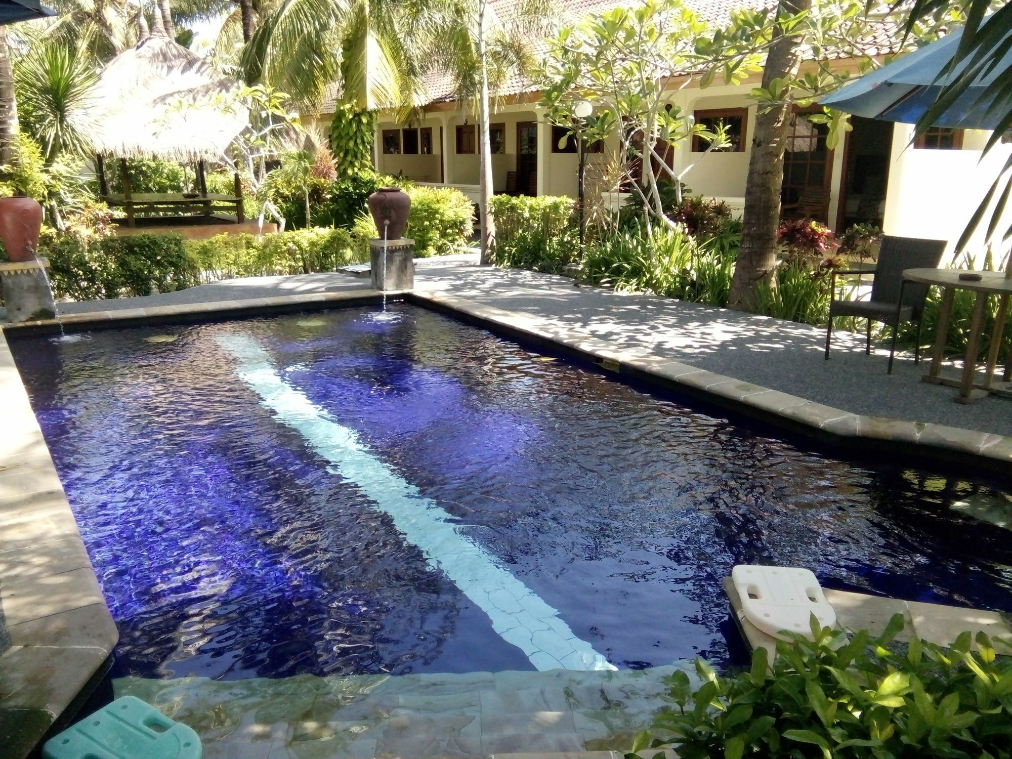 Segara Anak Bungalow & Restaurant Kuta  Exterior photo