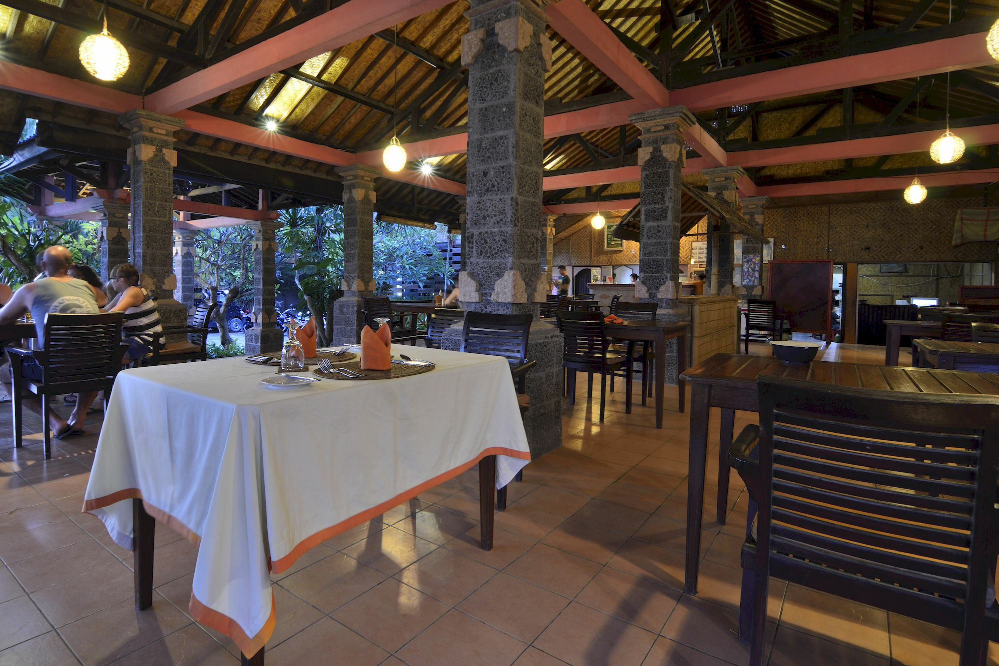 Segara Anak Bungalow & Restaurant Kuta  Exterior photo